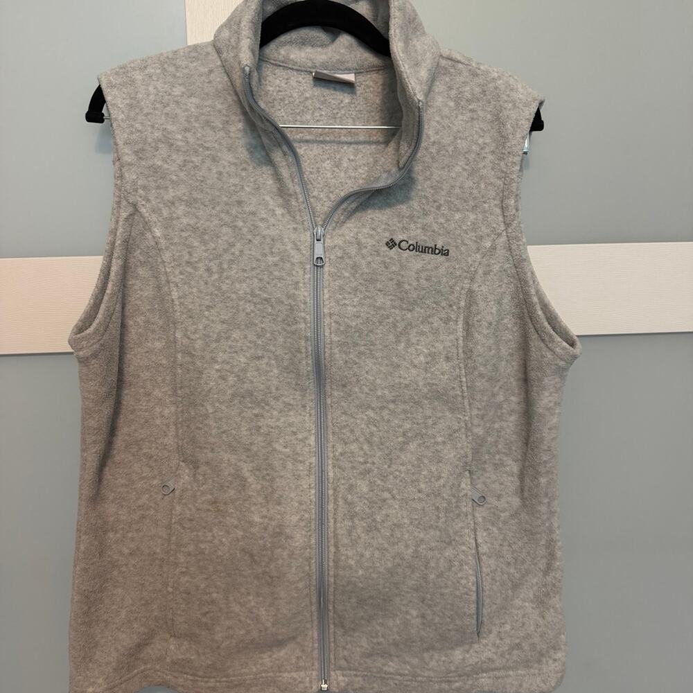 Columbia Fleece Vest Women’s Large Gray Full Zip Sleeveless Outdoor Jacket